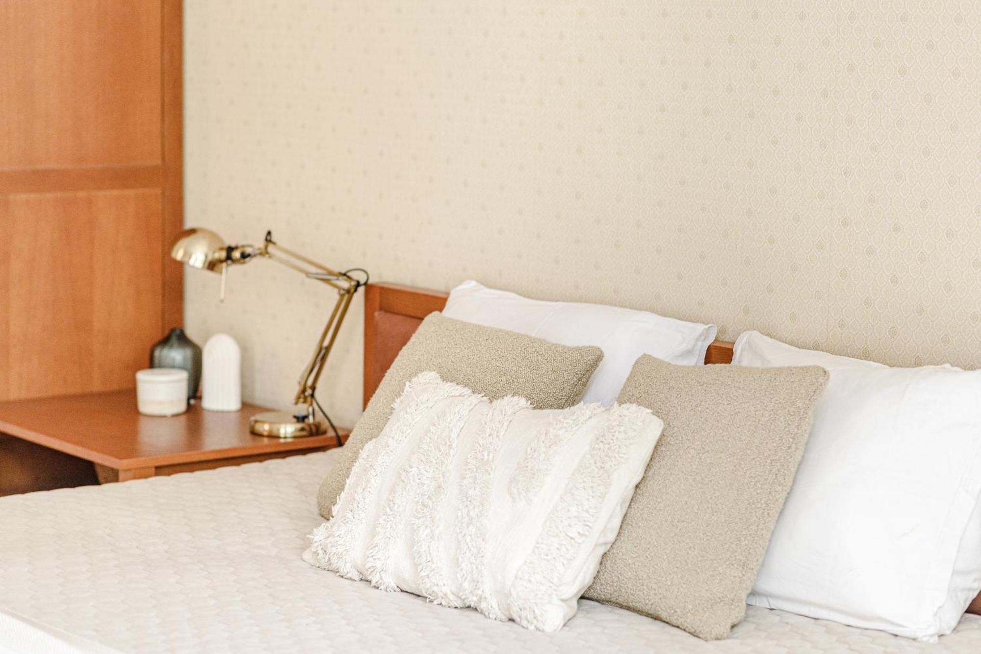Jacuzzi X Free Parking X Self Check-in 24x7 By H&h Appartement